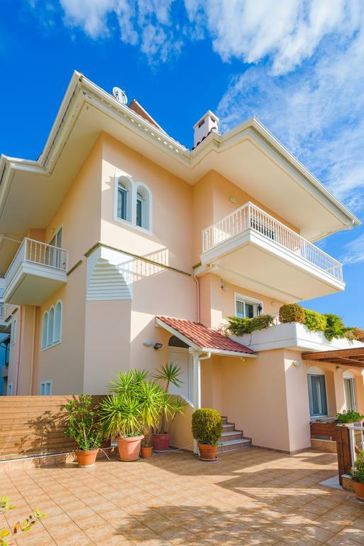 Villa Politia Athena Bagian luar foto