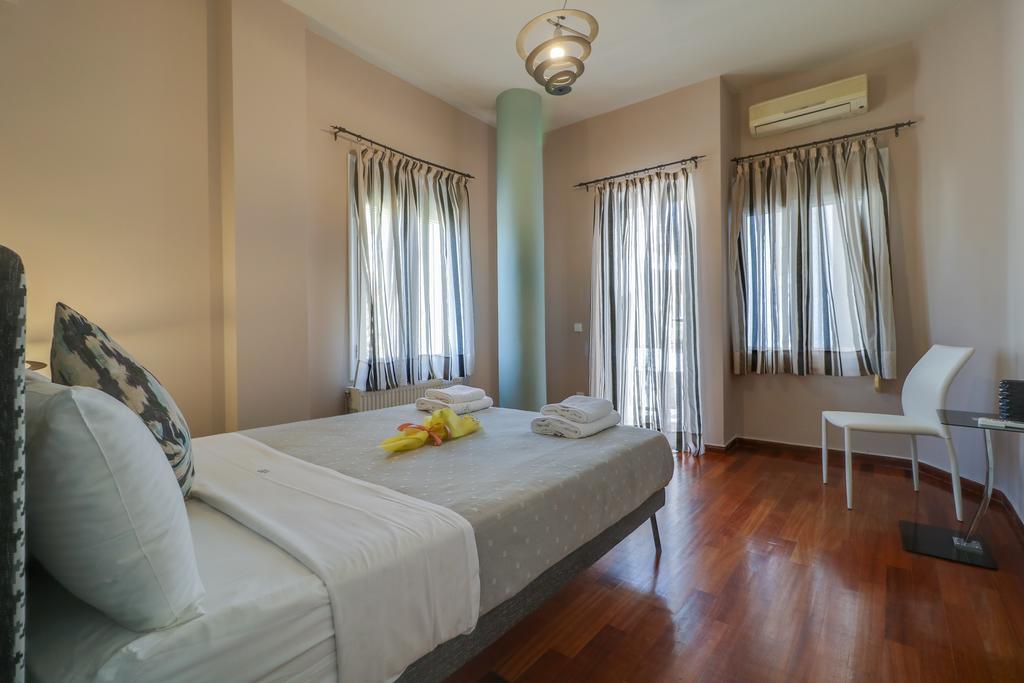 Villa Politia Athena Bagian luar foto